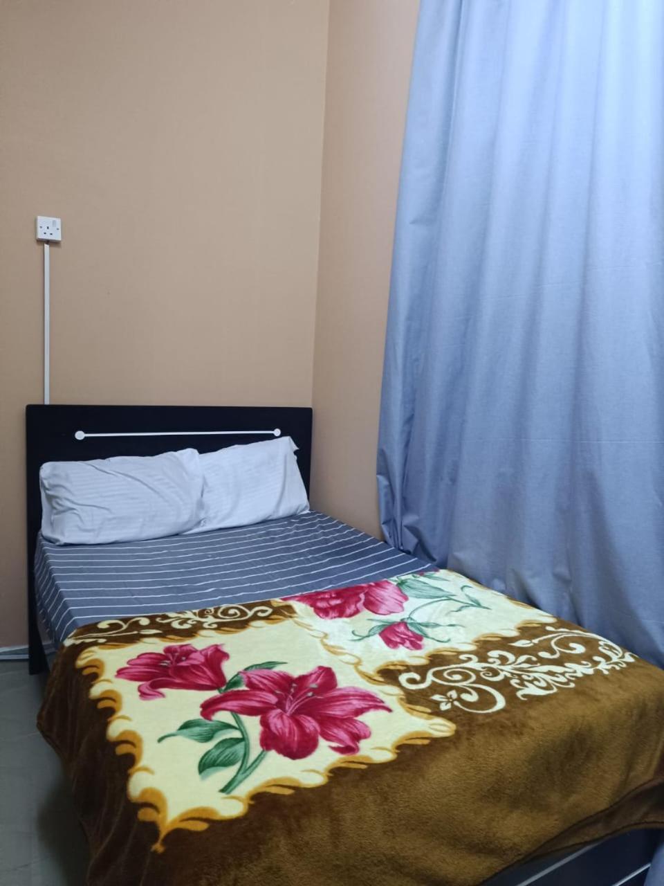 Dragon Golden Homes Guest house *